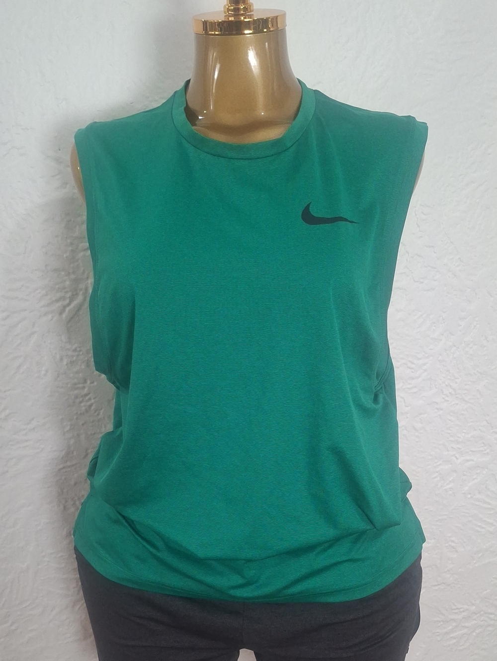 Nike Women’s Emerald Green Muscle Tee with Black Swoosh Size S